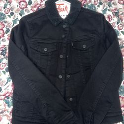Levi’s Women’s Original Sherpa Trucker Jacket