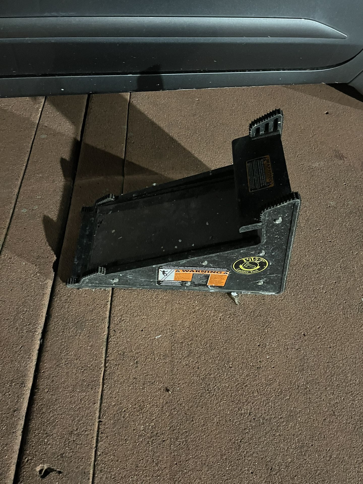Pivot Ladder