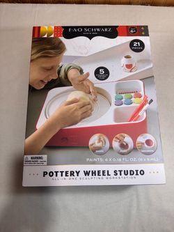 Brand New FAO Schwarz All-In-One Pottery Wheel Studio (21 Pieces)