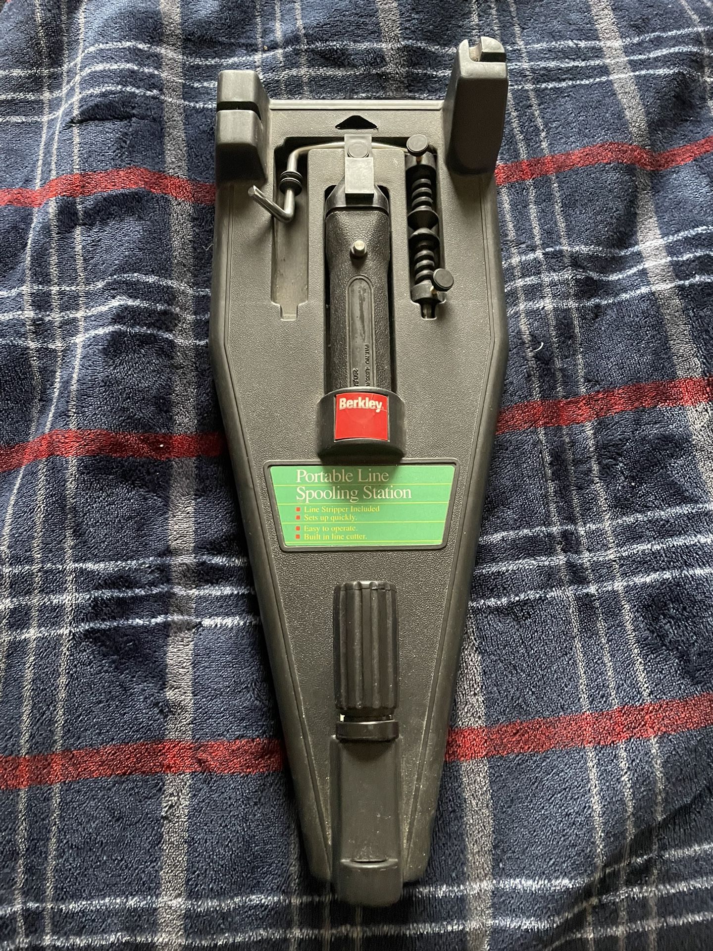 Portable spooling station