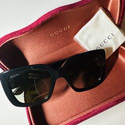Gucci GG0141S 001 Black Square Sunglasses Gold GG Logo w/ Case