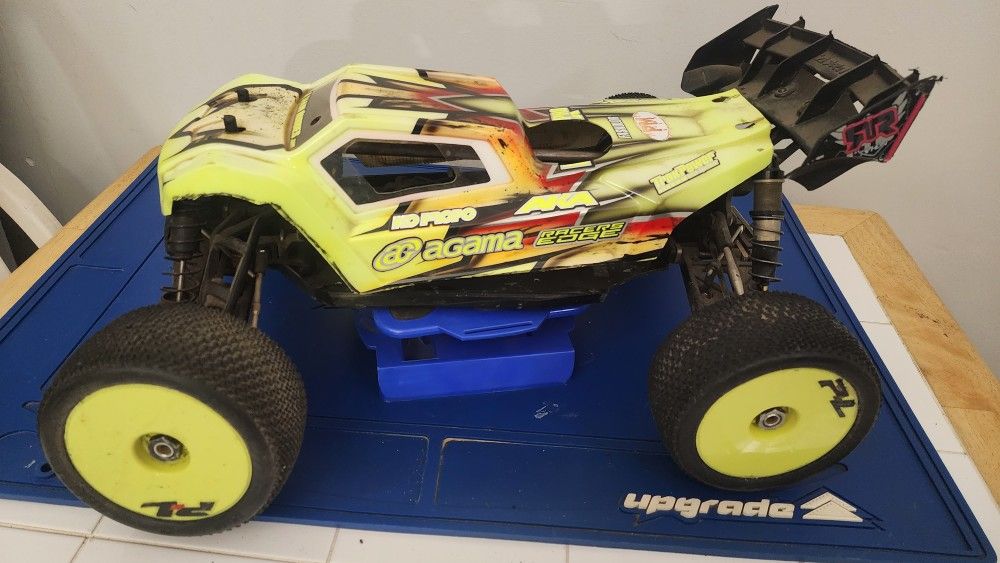ARRMA Truggy RC Car Roller