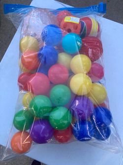 Bag of plastic balls, ball pit balls