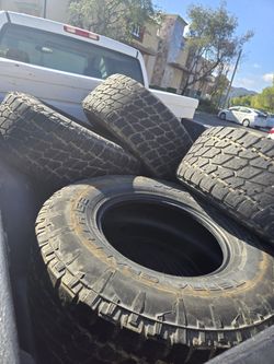 315X70R17 Nitto Terra Grapplers
