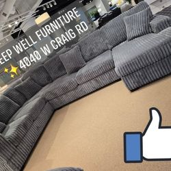✨️ Sectional Sofa ✨️ Furniture Queen Bedrooms, Dining Avail 