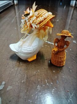 *Please See Description*Natural Sisal Straw Decorative Doll