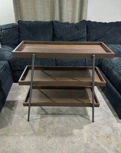 Standing shelf unit