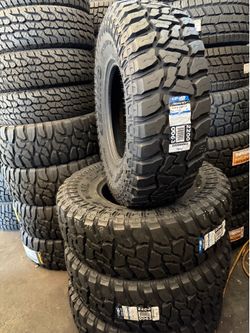🚘🚨vendo set de Llantas Lt 37x12.50 17 celimo M/T tires