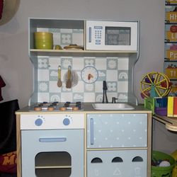 Toddler Kitchen 