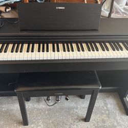 Yamaha Digital Piano Keyboard