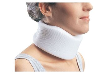 NIB Universal 3 Inch Cervical Soft Collar SA100130
