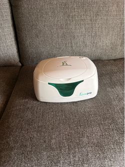 Baby wipe warmer