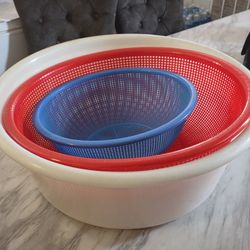 Extra Large Bowl & Sieve + Large Sieve 