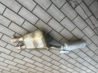 New OEM Exhaust System Yamaha R1