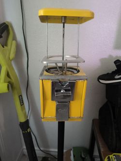 Vintage gumball machine