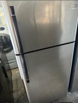 Frigidaire Stainless Steel Refrigerator 30” Wide 65” In Excellent Condition Plus 4 Months Warranty. Delivery Service Available 