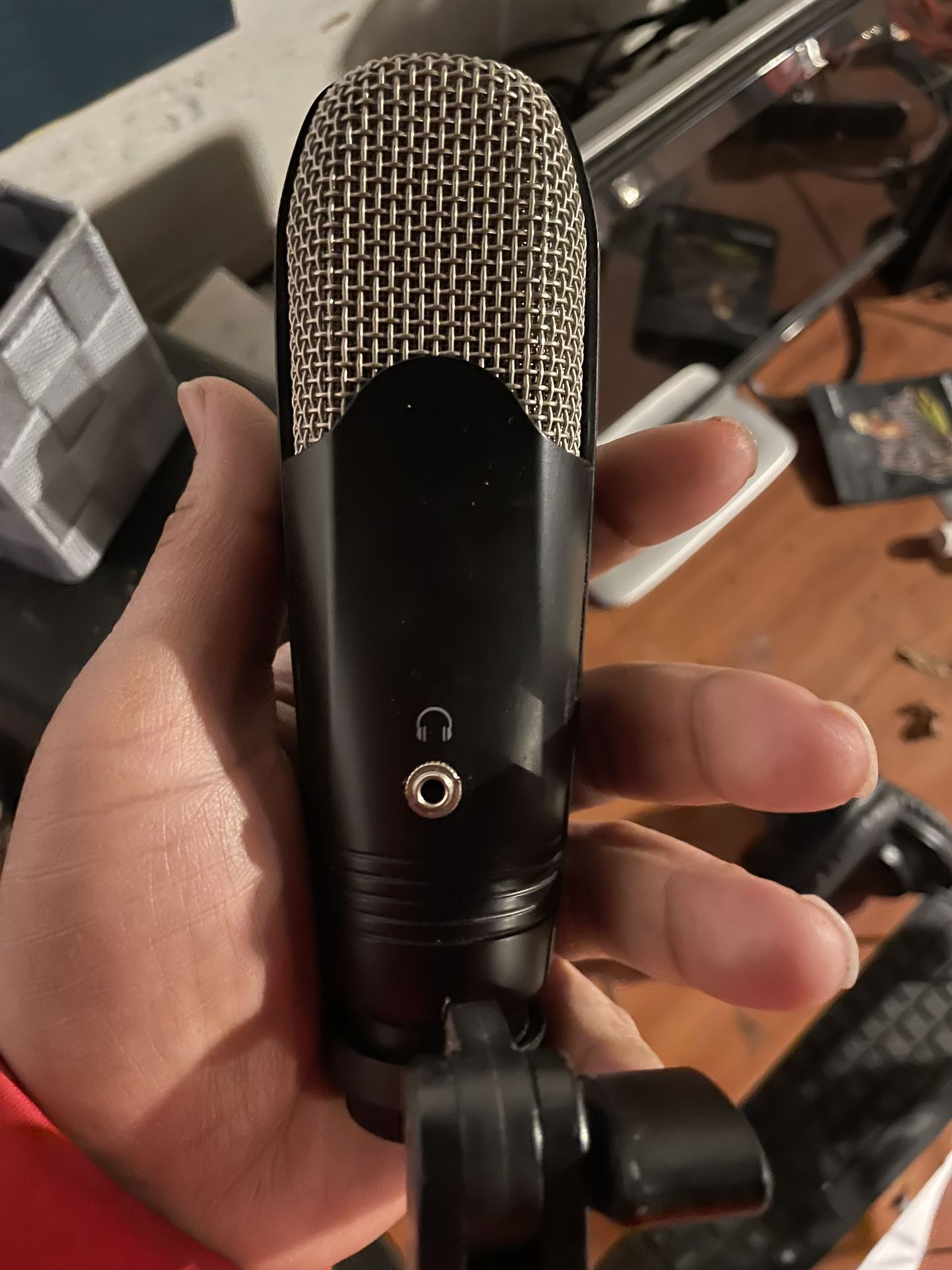 USB Mic With Headphone Port 