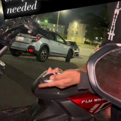 Flywing 200 Cc Scooter 