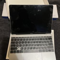 MacBook 2017 Bundle 