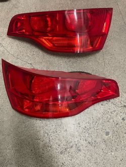 Audi q7 taillights