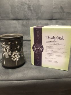 Scentsy Dandy Wish warmer. Gently used. Still works.