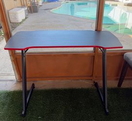 Gaming table