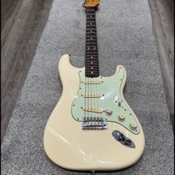 Fender Vintera II '60s Stratocaster Electric Guitar Olympic White
