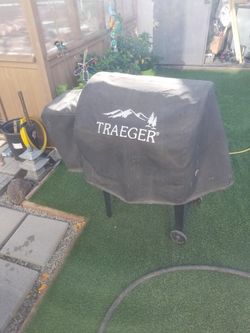 TRAEGER JR ELITE SMOKER