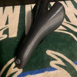 Bontrager Race Lux Saddle Seat. 