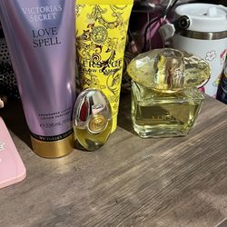 versace girl Perfume