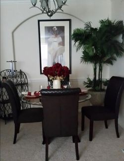 31-pc Dining Place Setting for Table of 4