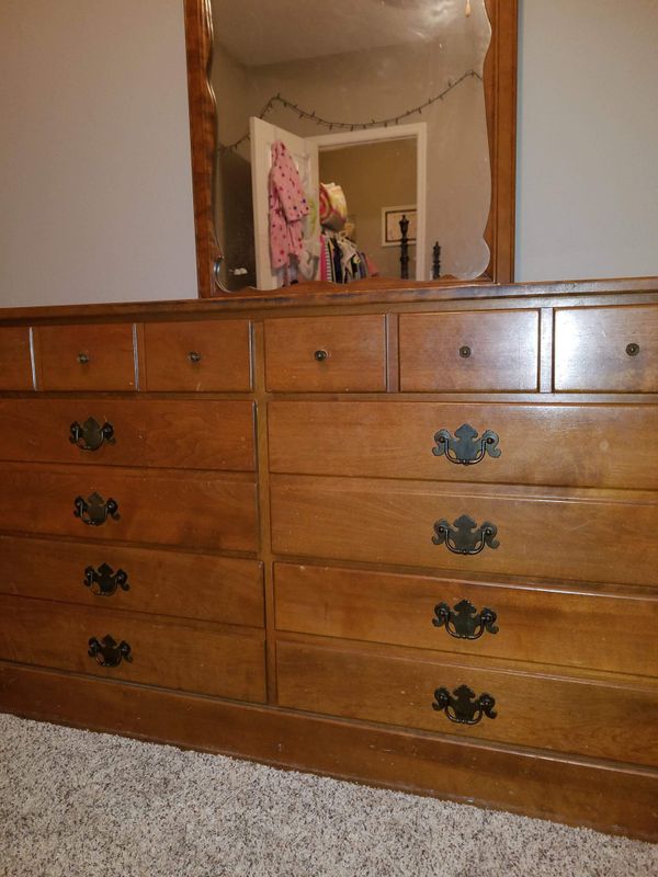 Ethan Allen Dresser Desk For In Alafaya Fl Offerup Ethan Allen Dresser Desk