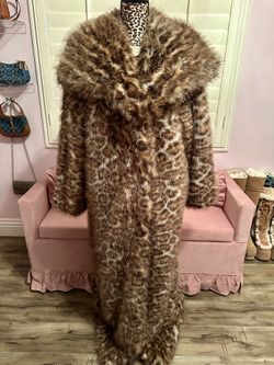 Leopard coat