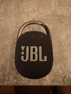 JBL Clip 4