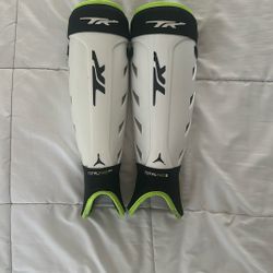 TK Field Hockey Shin Guards. Size Large. 