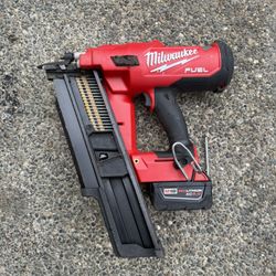 Milwaukee M18 Fuel Framing Gun 