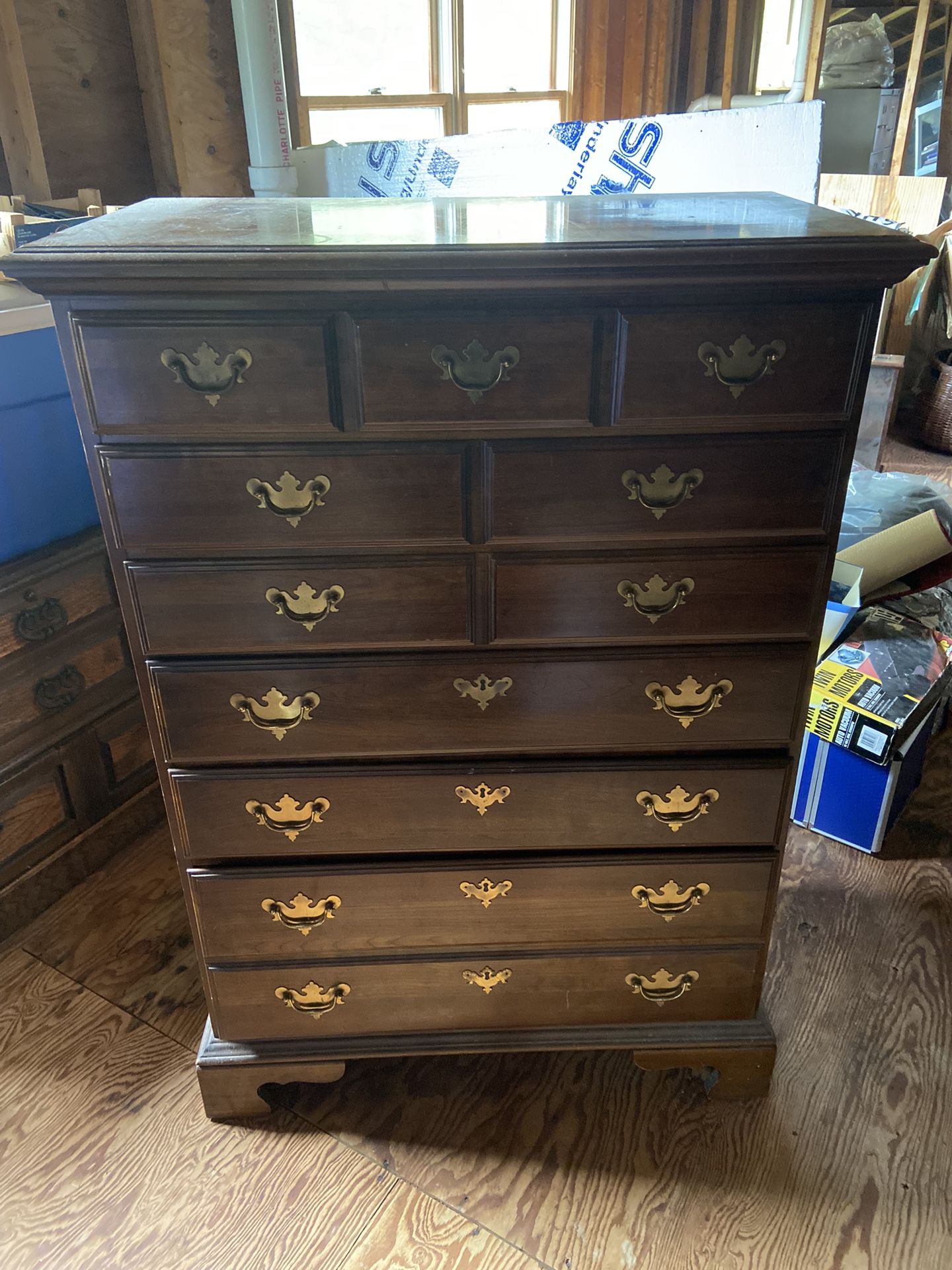 Dresser