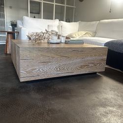 Sullivan Square Coffee Table 