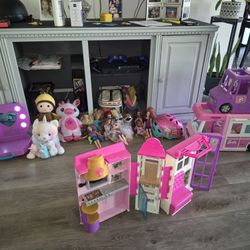  Barbie Camper, food truck,kitchen & stuff.