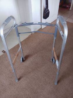 Adult walker