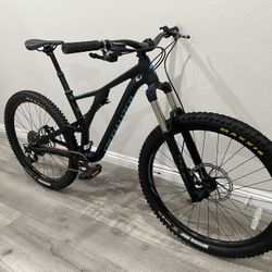 2020 Specialized Stumpjumper 27.5er MTB (UPGRADED) Size MEDIUM 