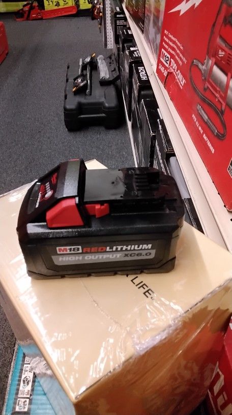MILWAUKEE M18 REDLITHIUM HIGH OUTPUT XC 6.0AH BATTERY