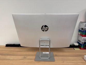 HP 27 Inch Touchscreen All in One **16GB 512GB SSD **