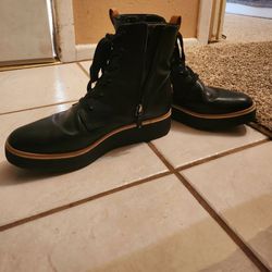 Womens Boots Size 9