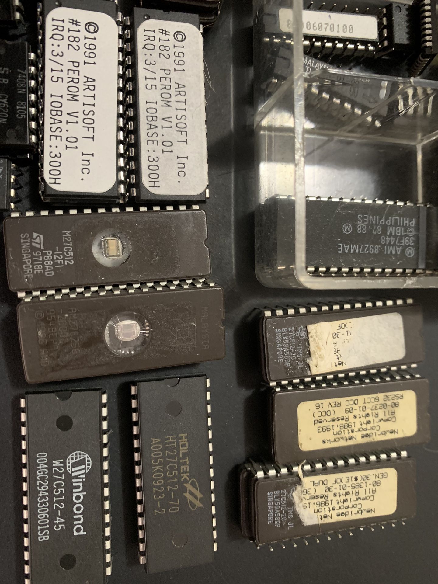 Over 200 ic chips mix roms eproms logic gates vintage computer / test Equipment
