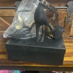 High Heels Adrianna Papell