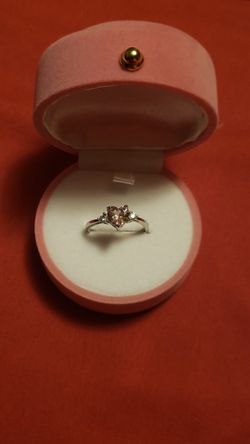 New ring sterling silver stamp 925 size 8 in pink box
