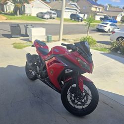 2016 Kawasaki Ninja 300 Abs