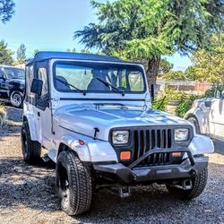 1993 White Convertible JEEP Wrangler