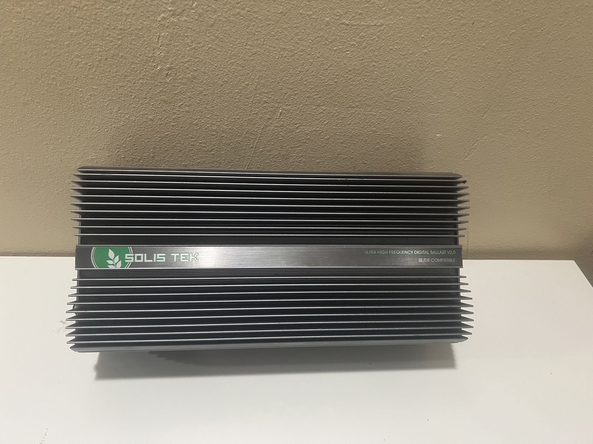 Solis tek ultra high frequency ballast